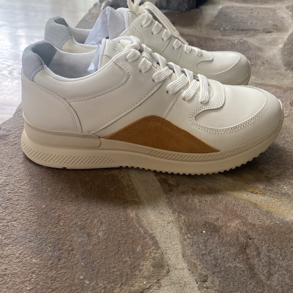 Everlane size 8 sneakers ivory off white mustard khaki The Trainer leather new